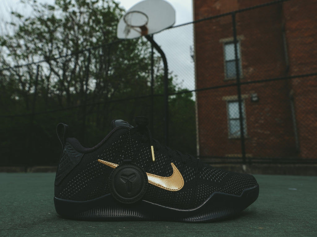 t*a様 Nike Kobe 11 Elite protro Fade to B The Nike Kobe XI Elite Protro 'Fade To Black' strips it down to a