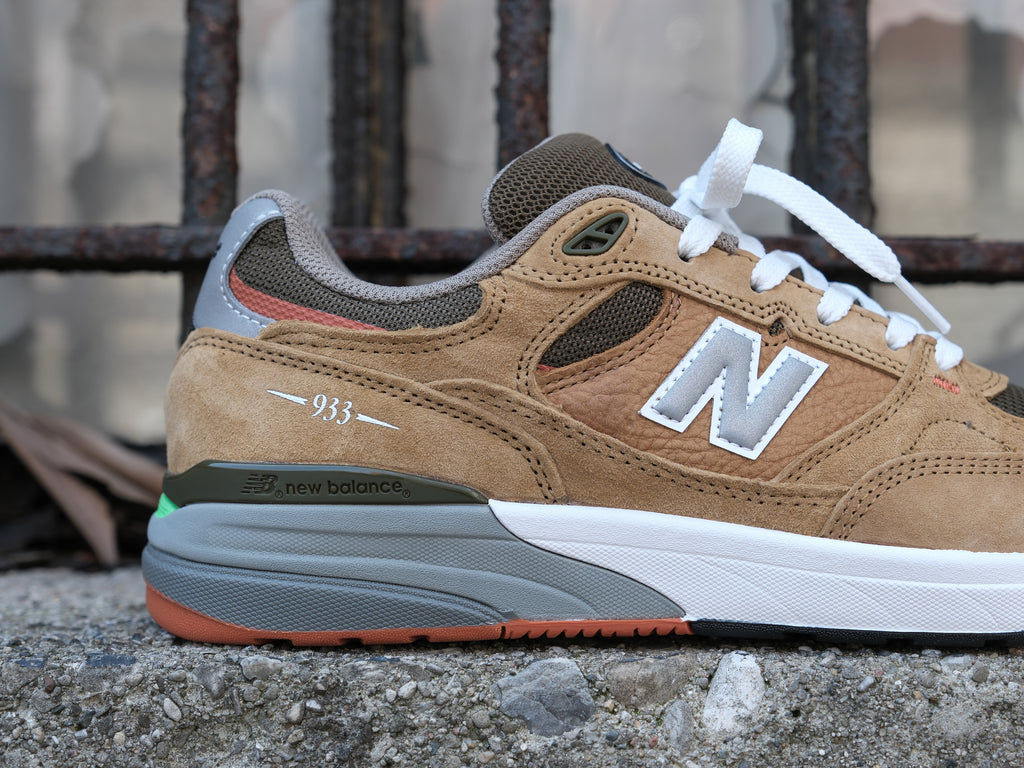 New Balance Numeric 933 Andrew Reynolds 'Camel/Dark Brown