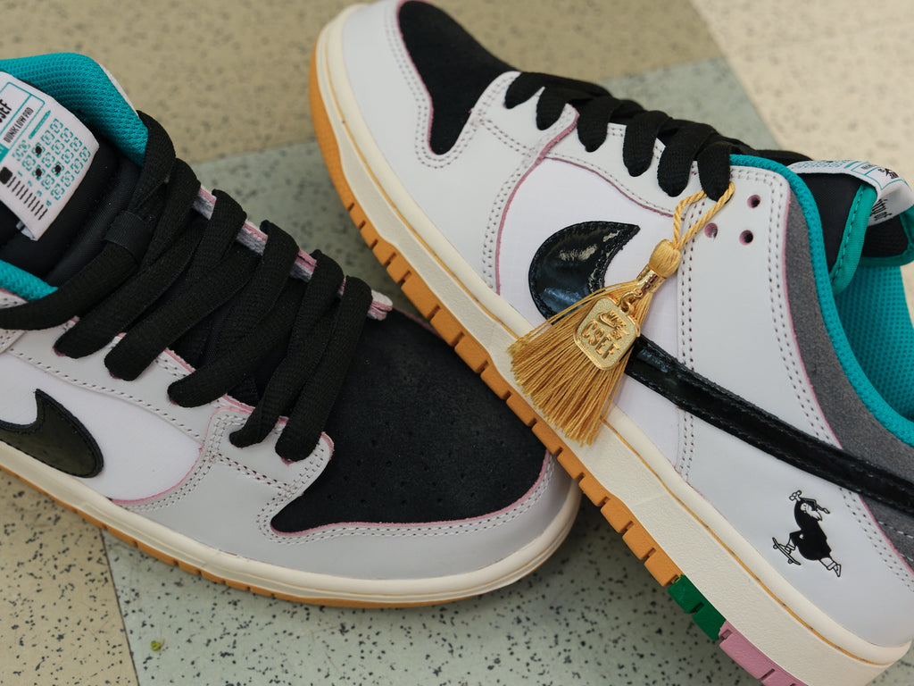 Nike SB Dunk Low Pro QS x CSEF 'Summit White/Black