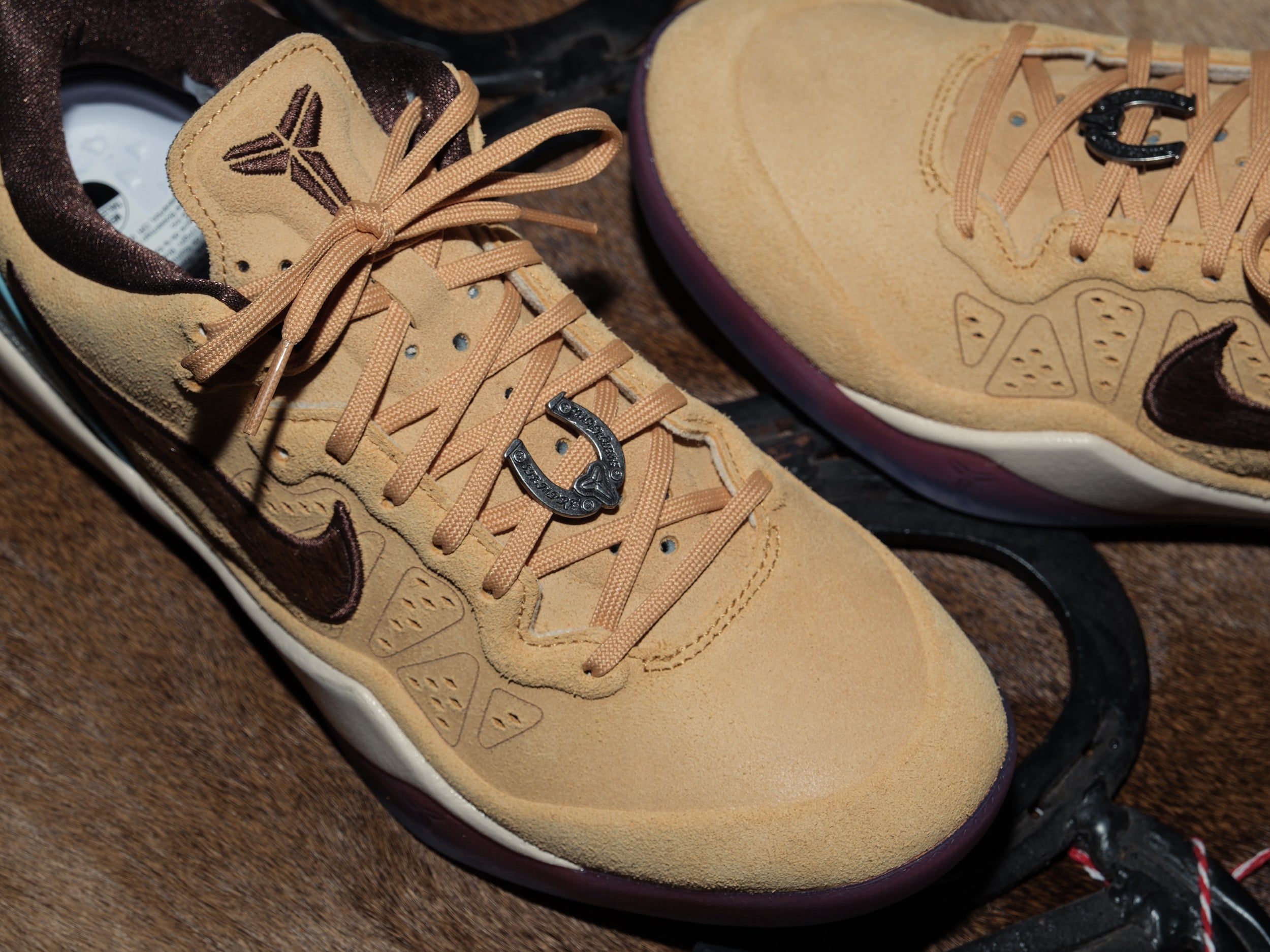Nike Kobe VIII EXT Protro 'Siempre Hermanos' – Unheardof Brand