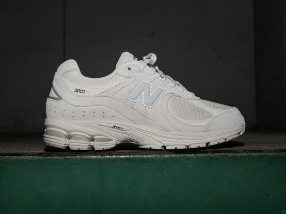 New Balance 2002R  display picture 1