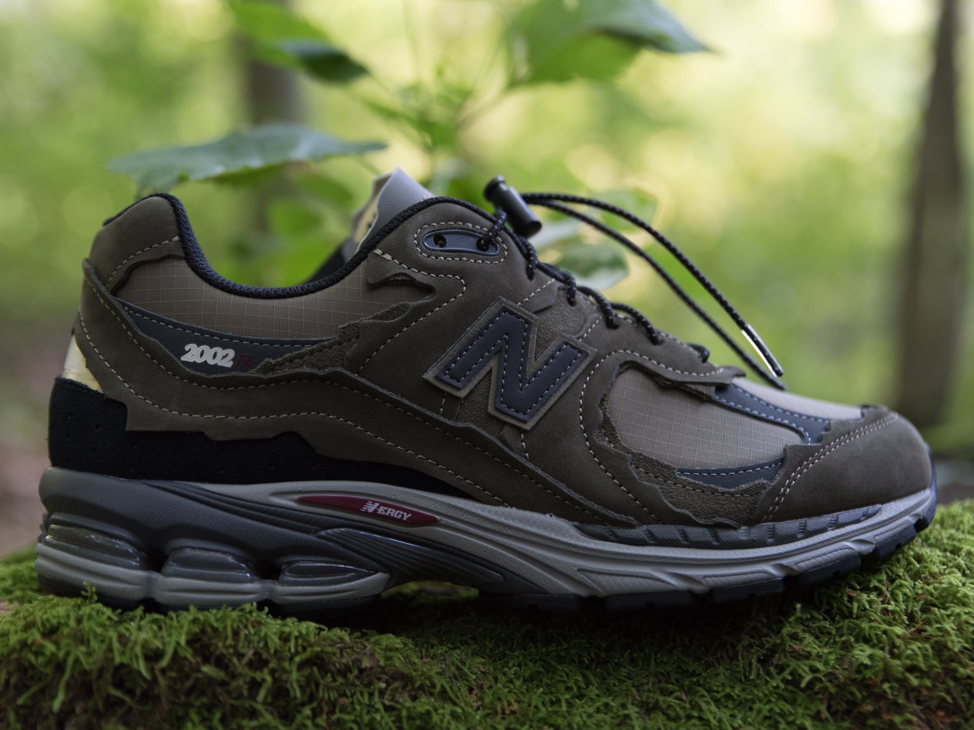 New Balance 2002R 'Dark Moss' – Unheardof Brand