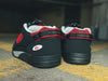 eS MUSKA 'Black/Red'