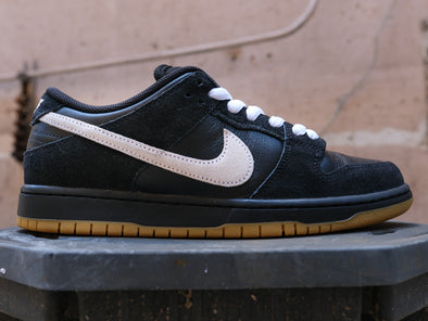 Nike SB Dunk Low Pro 'Black/White'