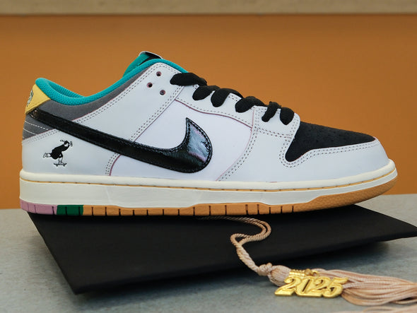 Nike SB Dunk Low Pro QS x CSEF 'Summit White/Black'
