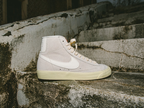 Nike Women's Blazer Mid '77 Vintage 'Light Bone'