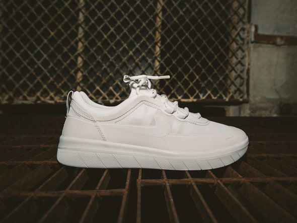 Nike SB Nyjah Free 2 "Summit White'