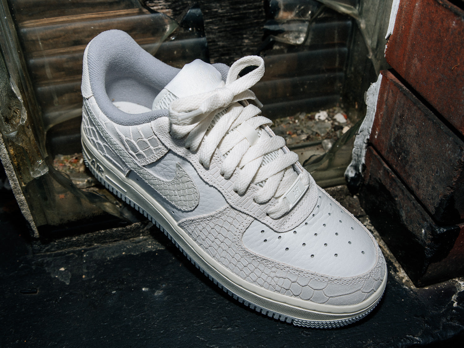 Nike air force 1 low white python Clearance
